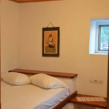Theodoti Prázdninový dům